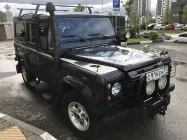 Land Rover Defender 110